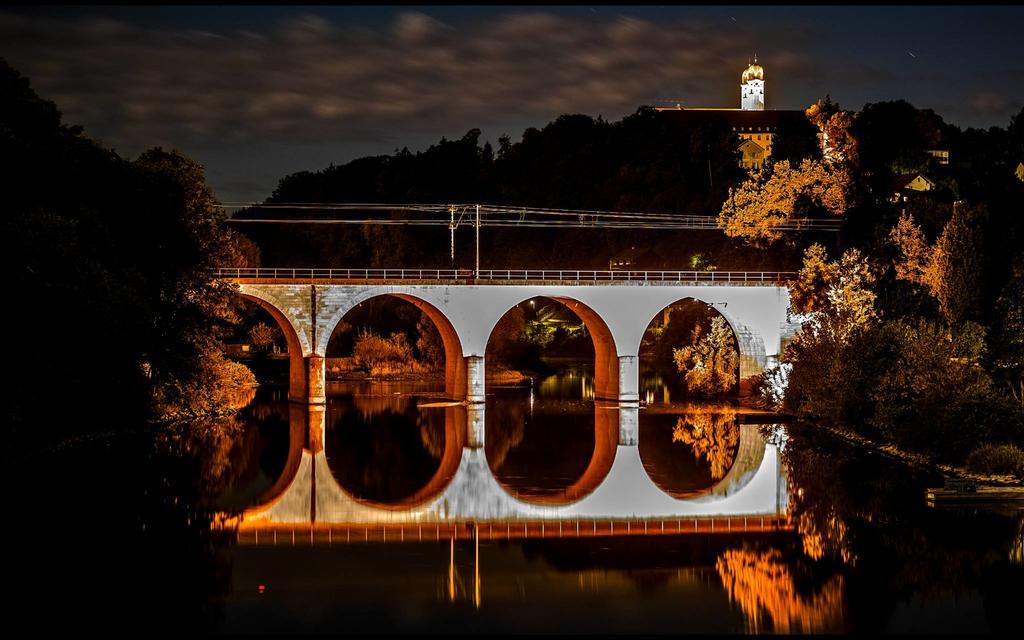 Wittelsbacher Zollhaus Hotel Vilshofen an der Donau Esterno foto